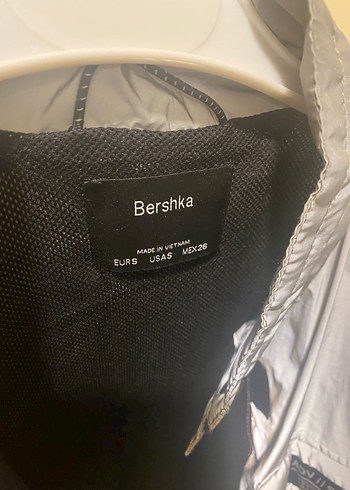 Bershka gri reflektörlü Kısa mont rüzgarlık - Görsel 6