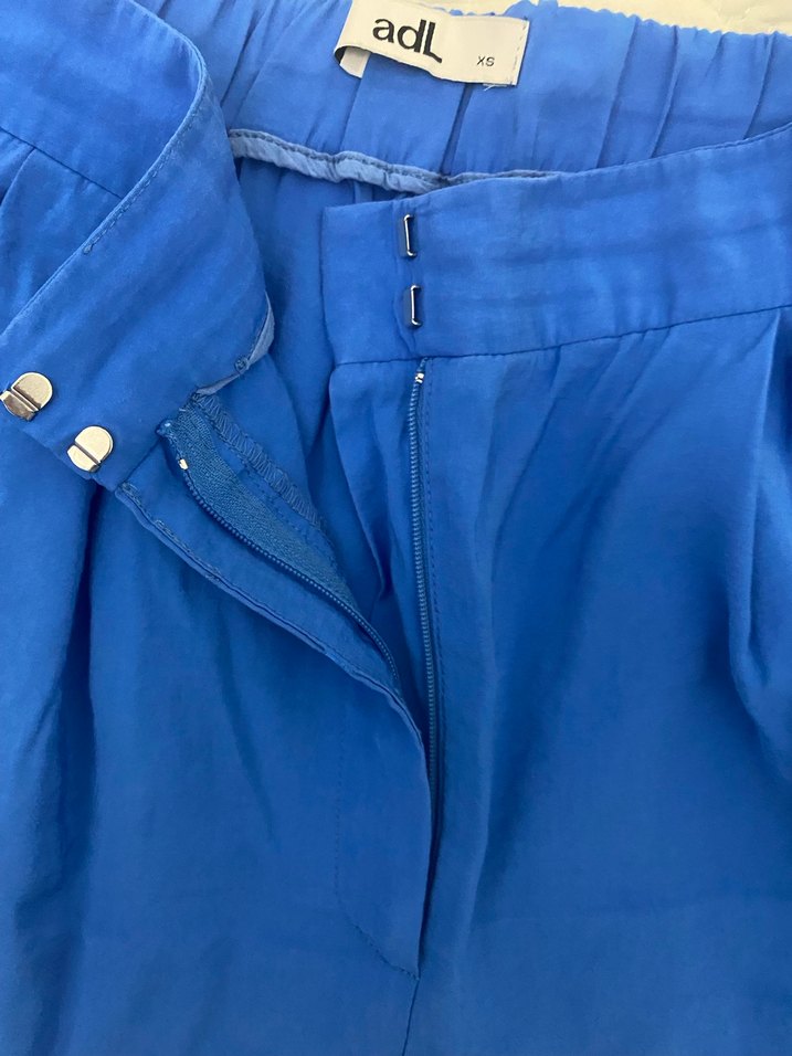 Mavi renkli yanları şeritli adl marka Pantolon - Görsel 3