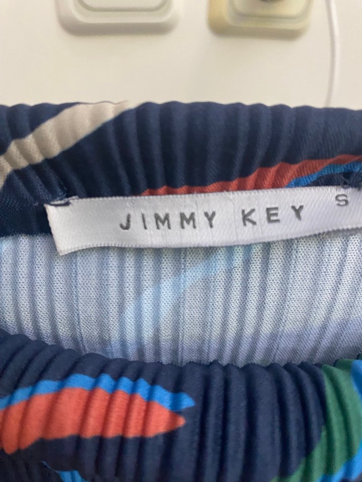 Jimmy Key Lacivert Bol Kesim Kayık Yaka Bluz - Görsel 4