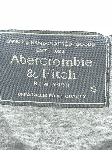 s Beden gri Renk Abercrombie & Fitch T-shirt %70 İndirimli.