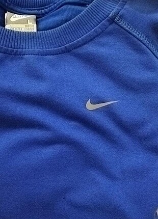 nike sweatshirt
