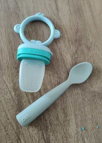 oioi bebek silikon kaşık ve püre