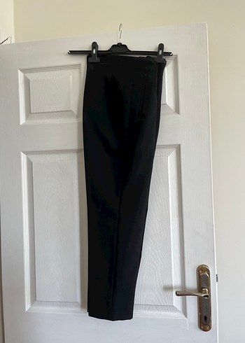 Zara Kadın Siyah Piliseli Ofis Kumaş Pantolon