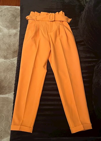 Beli Kemerli Turuncu Kadın Kumaş Pantolon BERSHKA