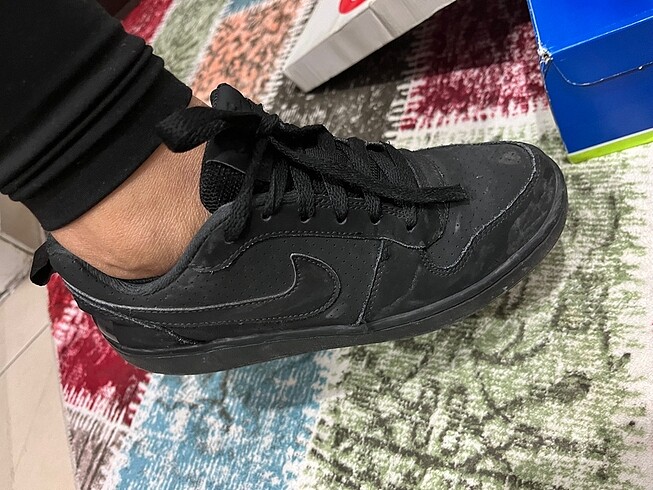 38 Beden siyah Renk nike orjinal