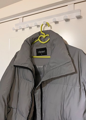 HOLOGRAM KADIN ŞİŞME MONT - Görsel 3