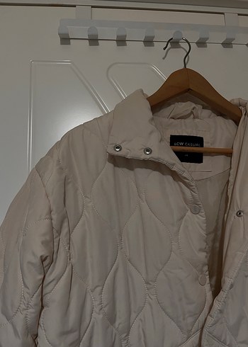 LCW BEJ KAPİTONE ŞİLME MONT - Görsel 2