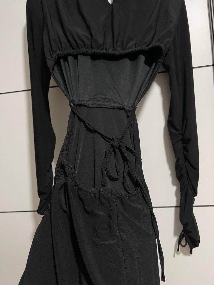 Uzun Sırt Dekolteli Siyah Kadın Elbise - Görsel 3