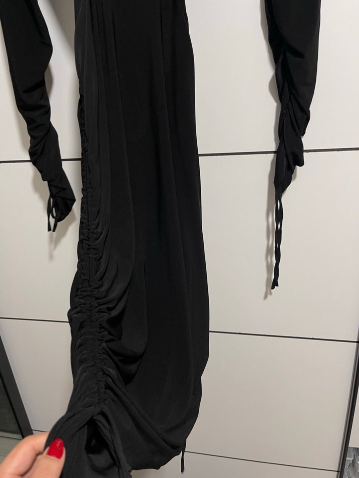 Uzun Sırt Dekolteli Siyah Kadın Elbise - Görsel 2