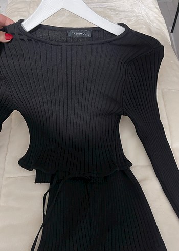Trendyol & Milla Siyah Fitilli Mini Triko Takım