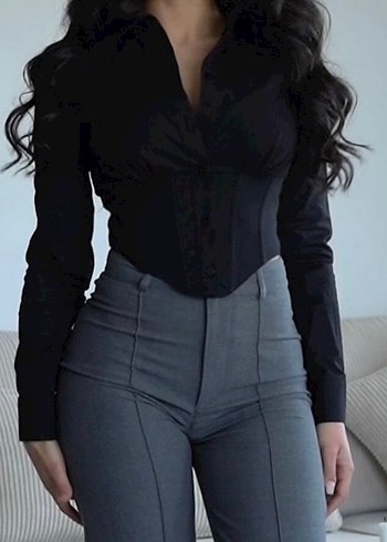 Bershka Siyah korse detaylı gömlek
