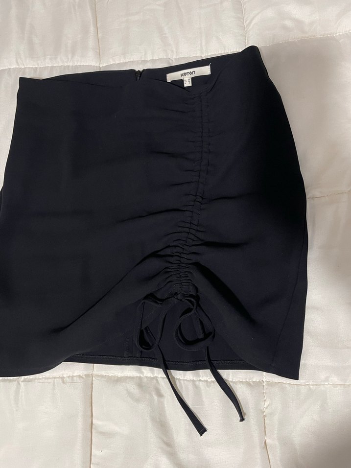 Siyah Drapeli Büzgülü Mini Etek - Görsel 3