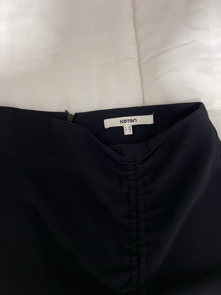 Siyah Drapeli Büzgülü Mini Etek - Görsel 4