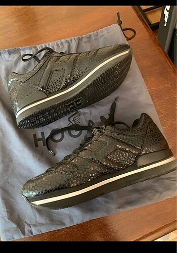 Hogan Bayan sneaker