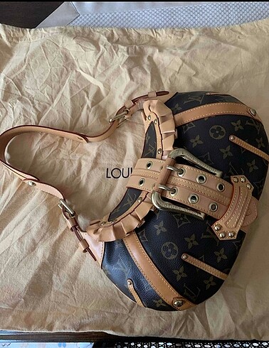 Louis Vuitton Louis Vuitton kol çantası