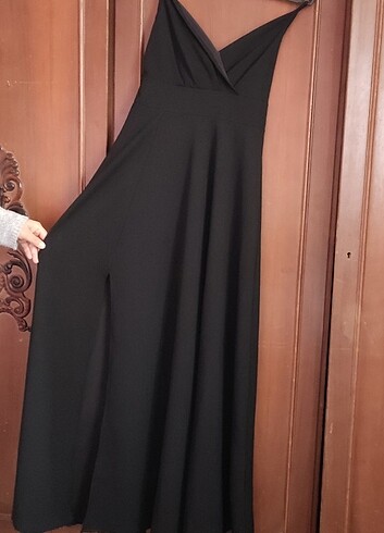 Diğer Gece ve dugun elbisesi