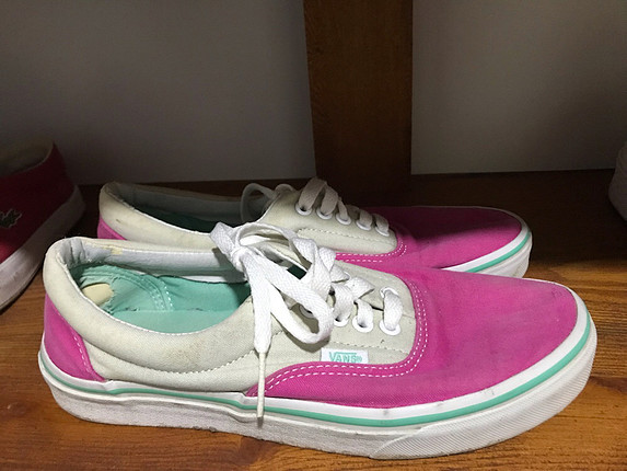 Pembe vans