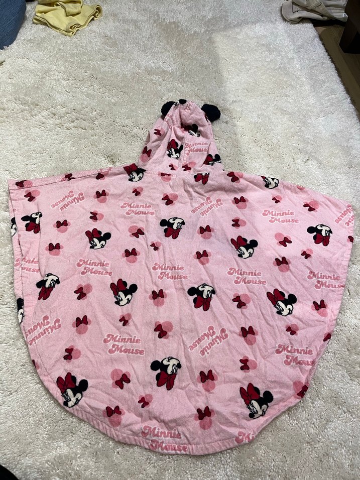LCW Minnie Mouse Kapüşonlu Kız Panço - Görsel 2
