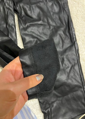 Kız Çocuk Siyah Deri Rahat Kesim Eşofman - Görsel 9