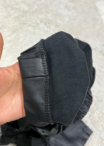 Kız Çocuk Siyah Deri Rahat Kesim Eşofman - Görsel 8