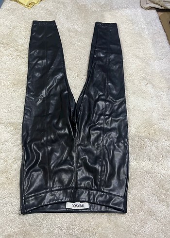 İpekyol Siyah Rugan Kemerli Pantolon - Görsel 2