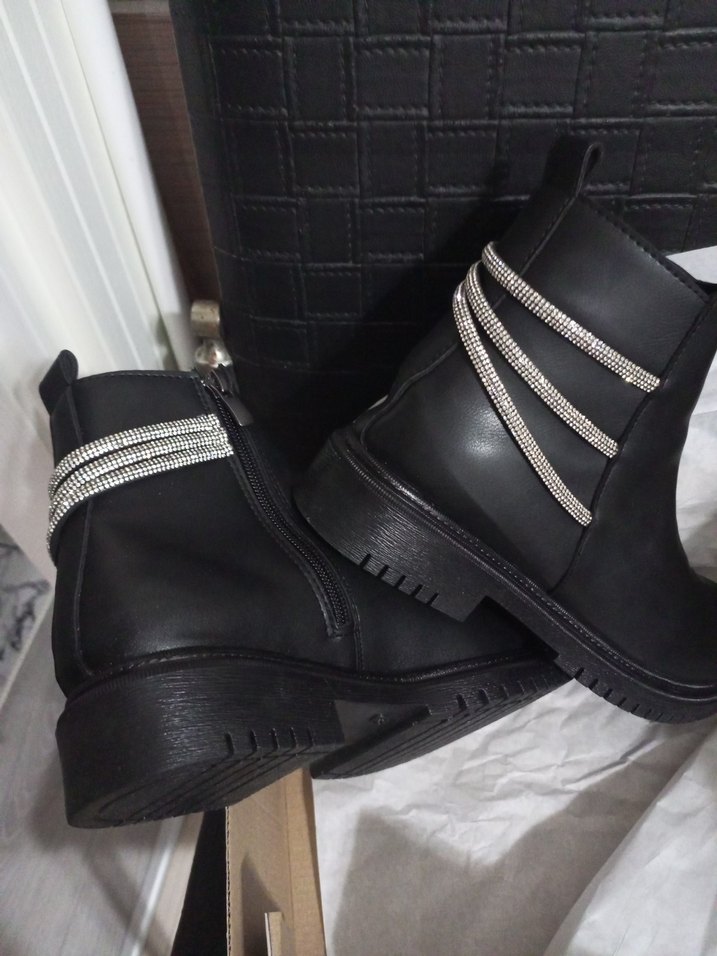 Siyah Deri Kadın Biker Botu 39 numara - Görsel 2