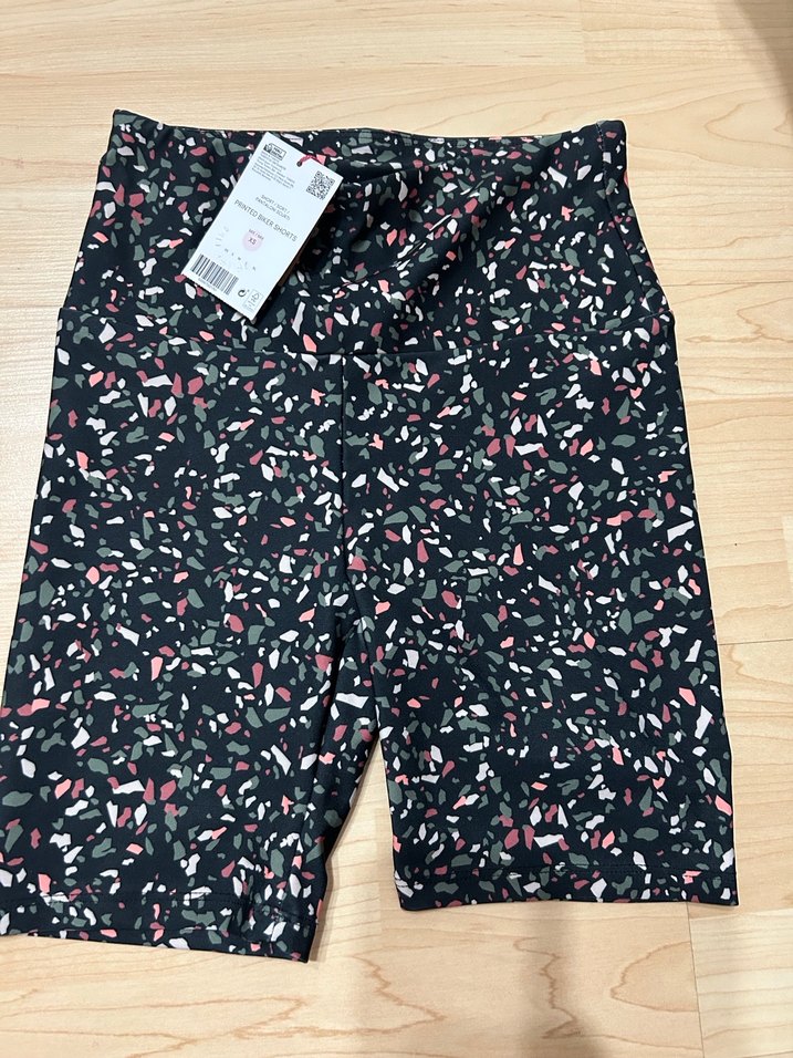 Kadın Siyah Desenli Biker Şort - Görsel 3