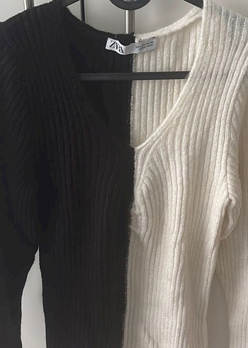 İki Renkli V Yaka Triko Kadın Kazak - Görsel 2