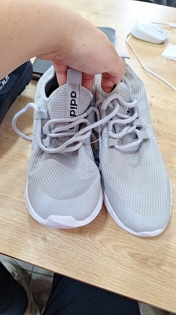 Adidas spor ayakkabı 