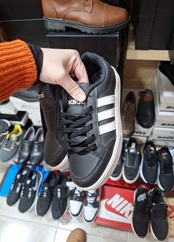 Adidas Spor ayakkabı
