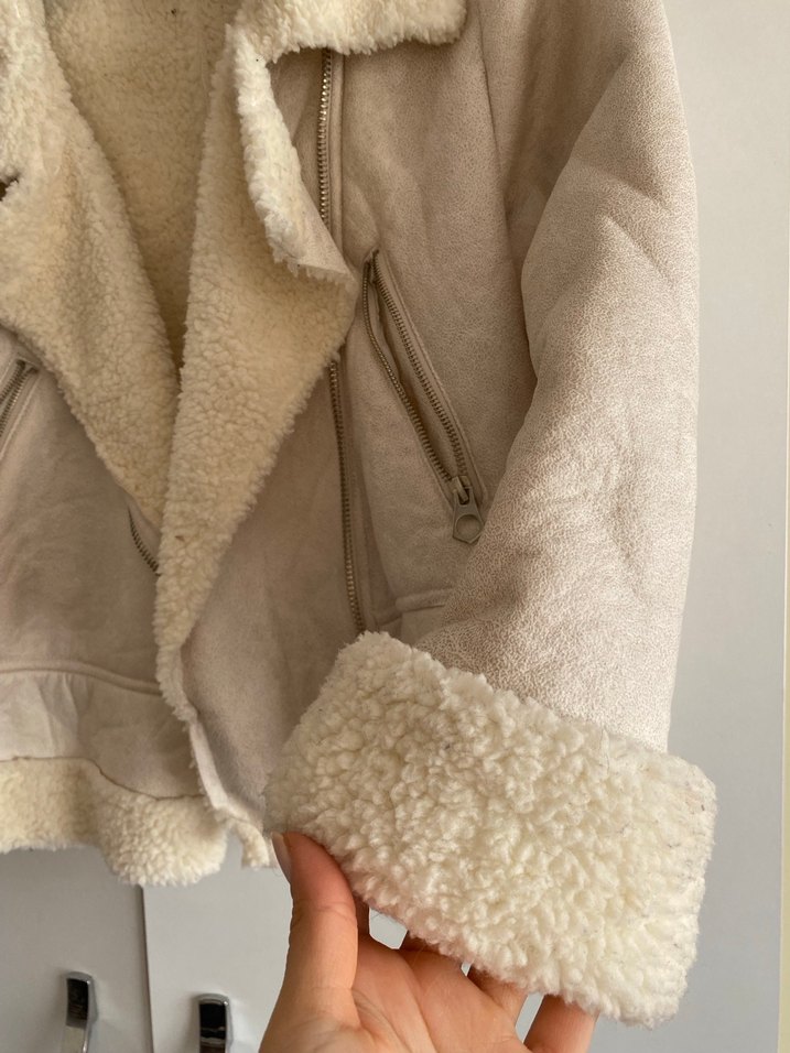 Kürk Detaylı Bej Süet Kısa mont - Görsel 2