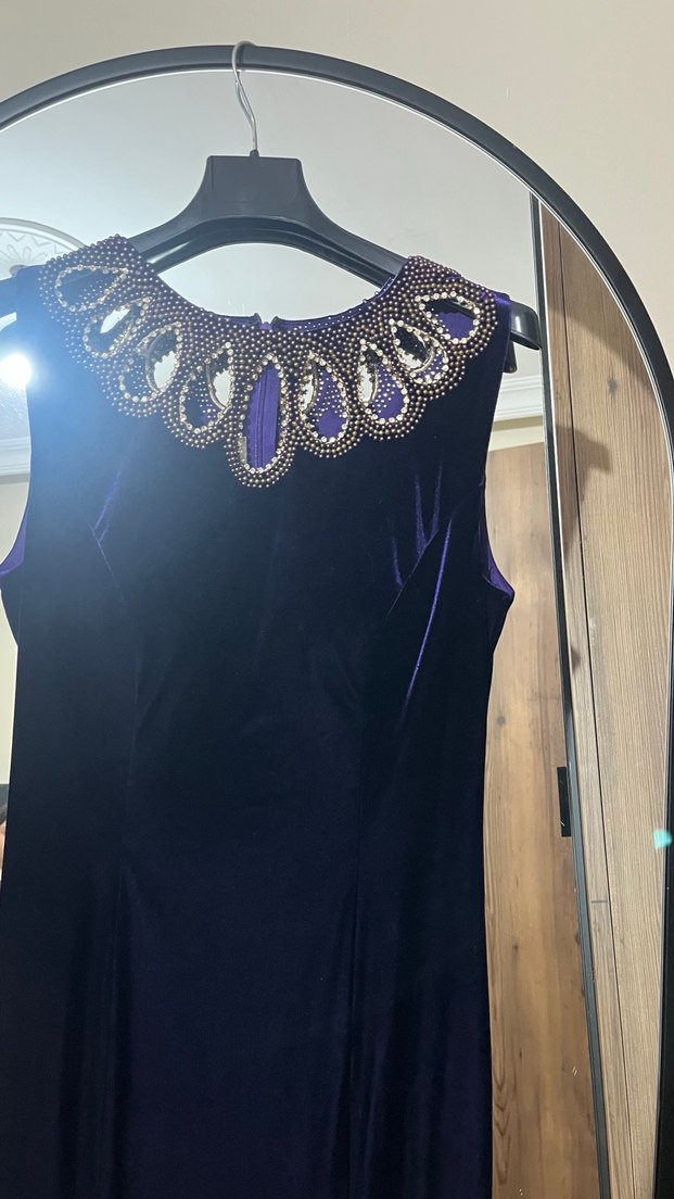 Mor İşlemeli Boncuklu Uzun Abiye Elbise - Görsel 3