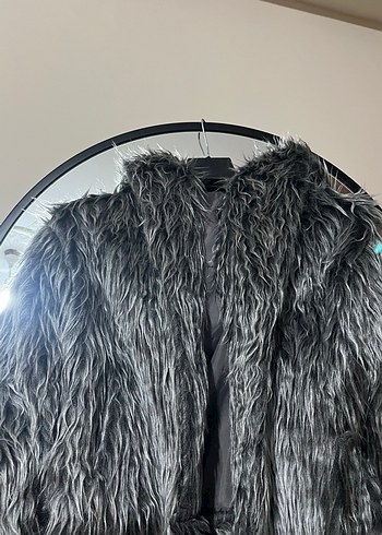 Gri V Yaka Uzun Kadın Suni Kürk - Görsel 2