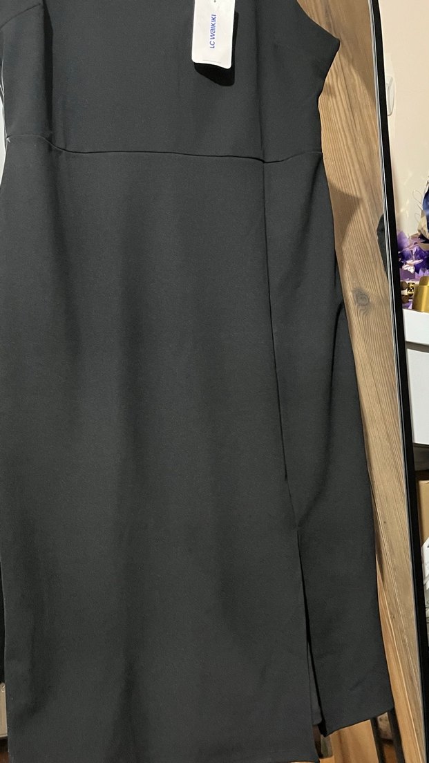 Siyah Uzun Kolsuz Elbise - Görsel 4