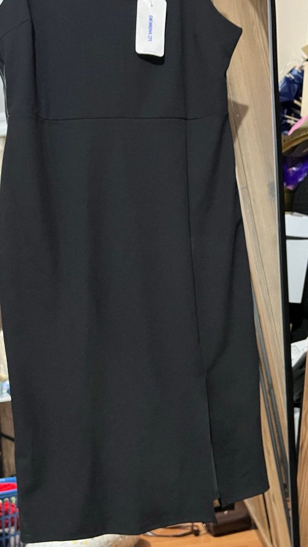 Siyah Uzun Kolsuz Elbise - Görsel 3