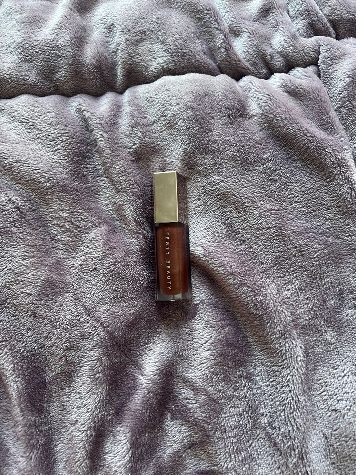 Fenty beauty hot chocolit lip gloss - Görsel 3