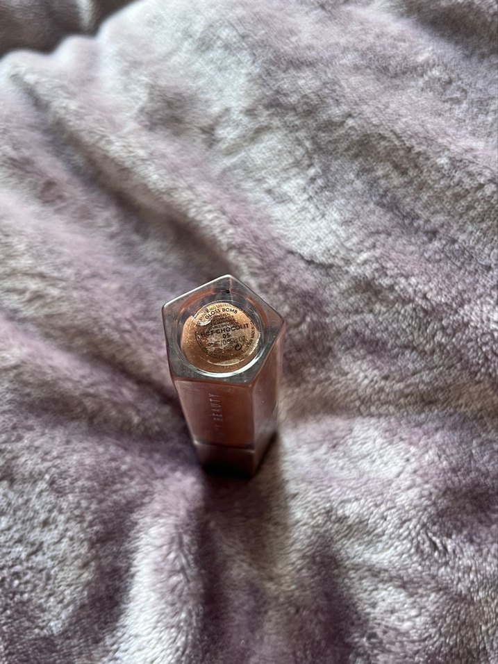 Fenty beauty hot chocolit lip gloss - Görsel 5