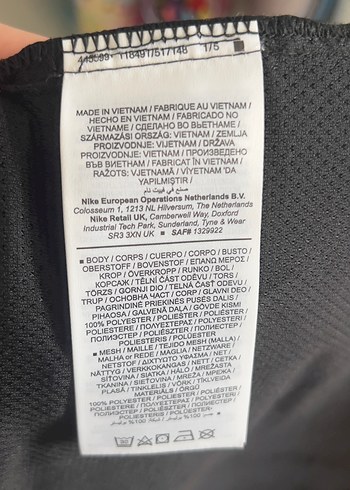 Nike Siyah Günlük Fermuarlı Yağmurluk orijinal - Görsel 3