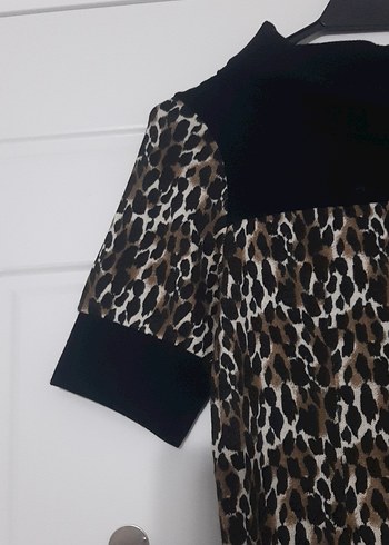 Kürk Detaylı Zebra Desenli Midi Elbise - Görsel 3