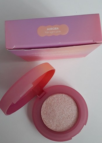 Benefit Cosmetics BENEFIT COSMETICS Glow-la-la - Pudra Aydınlatıcı