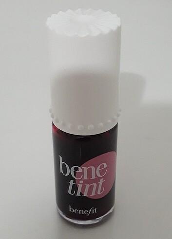 Benefit lipstick