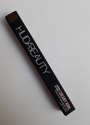 Huda Beauty göz kalemi