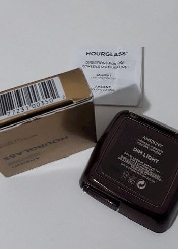 HOURGLASS

Ambient Lighting Powder - Aydınlatıcı pudra - Görsel 3