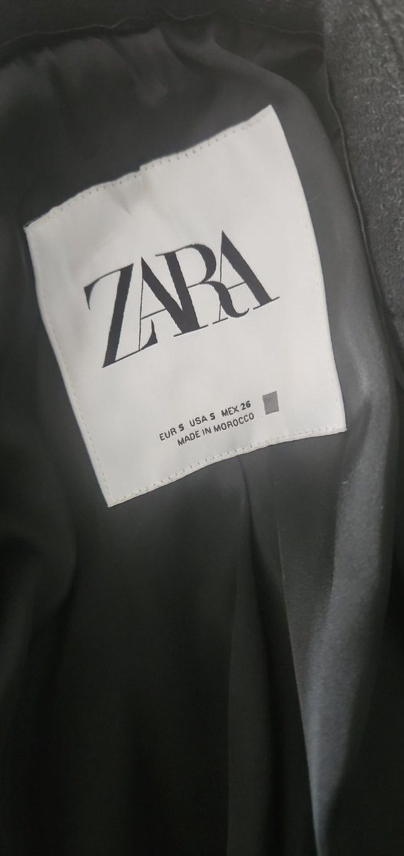 Siyah Uzun Kaban - Görsel 2