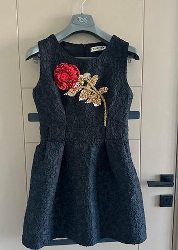 Nakışlı Siyah Mini Elbise