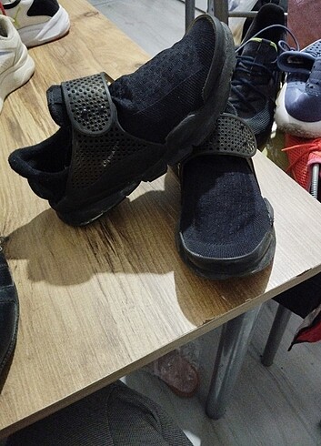 38 Beden siyah Renk 38.5 orjinal nike 