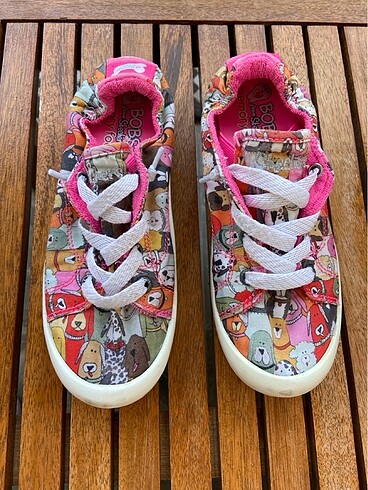 34 Beden Skechers spor ayakkabı
