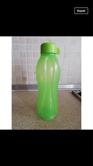Tupperware şişe