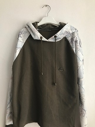 Bershka Sweatshirt
