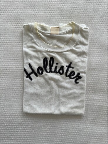 Hollister T-shirt